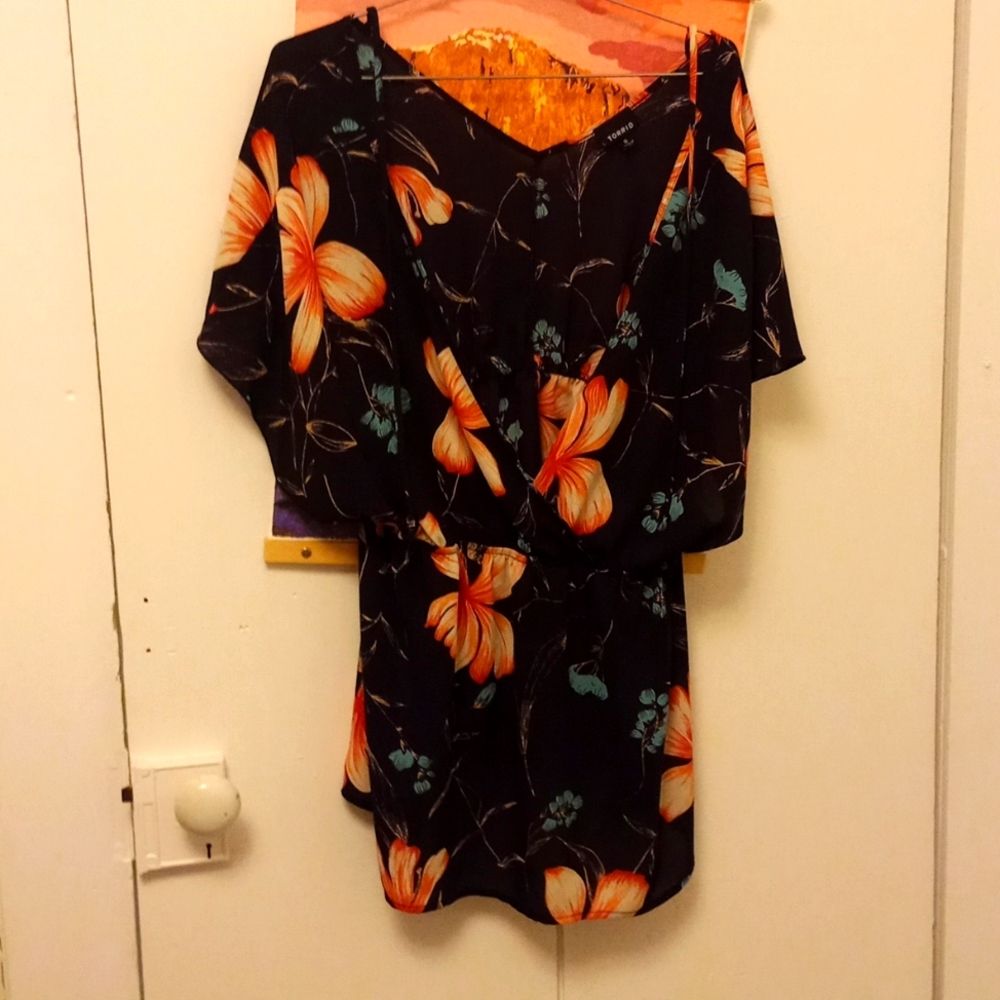 Torrid silky v neck top